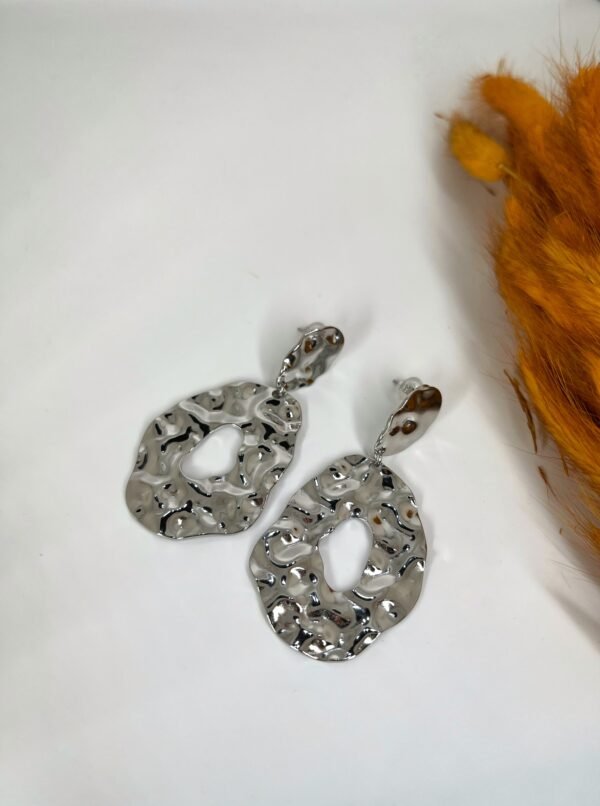 Boucles d'oreilles CARO argentées – Image 2