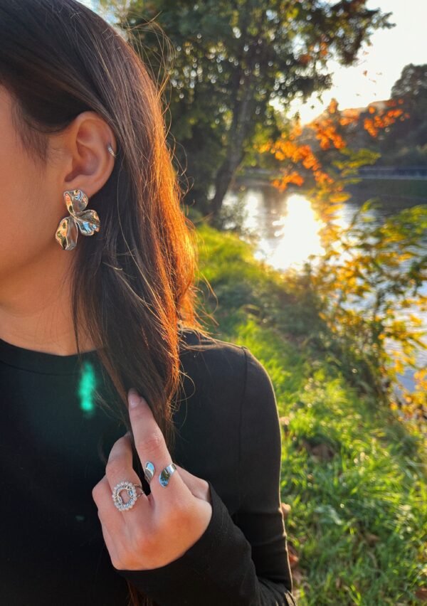 Boucles d'oreilles MARTA argentées – Image 2