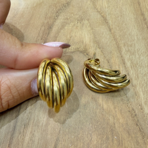 Boucles d’oreilles SHERA dorée